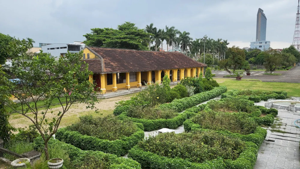 Bạch Trà Viên